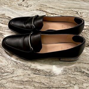 27 EDIT Black Leather Loafers/Decorative Heel/ Style Rita/ Naturalizer